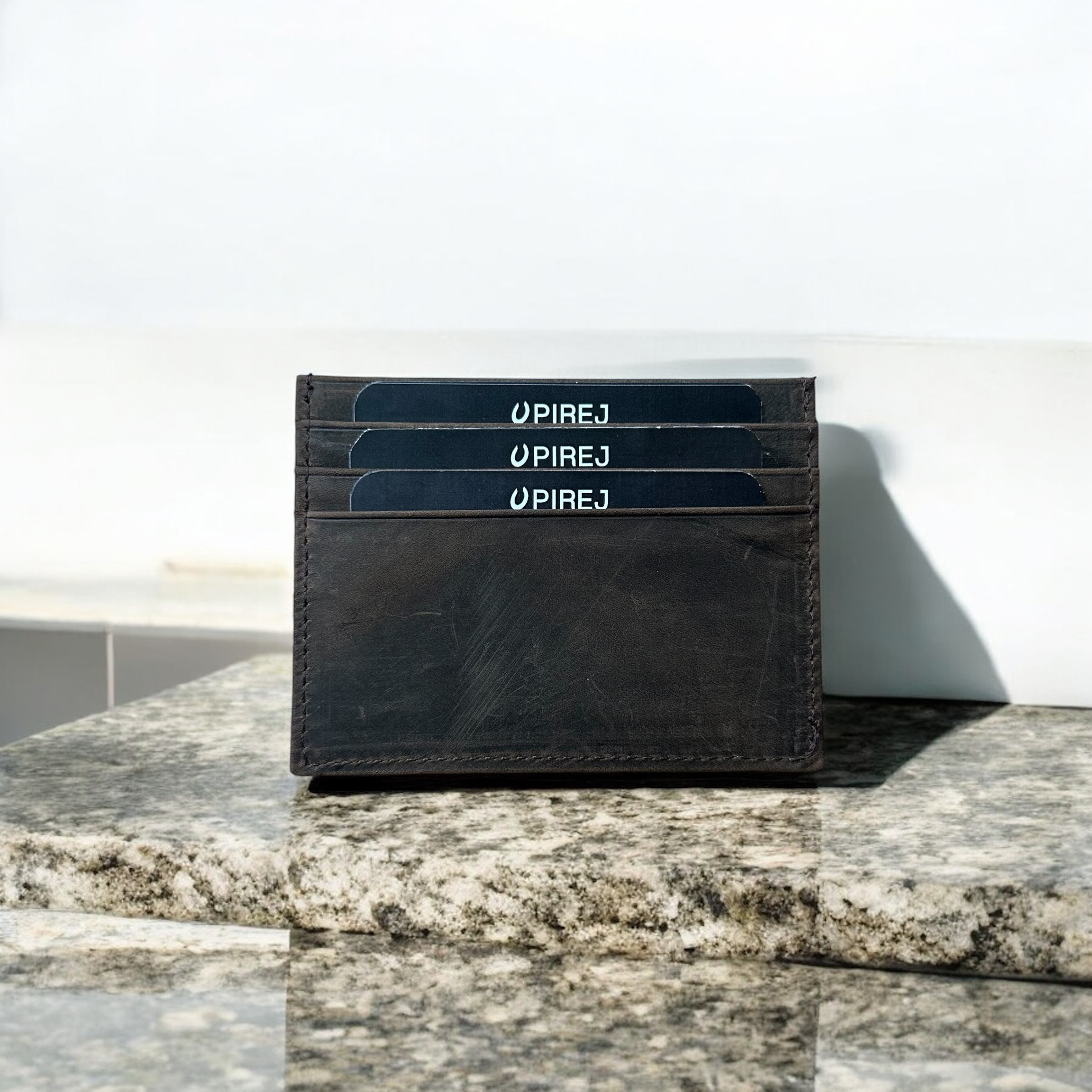 mc02 — men’s leather card holder (compact) mc02 — men’s leather card holder (compact)