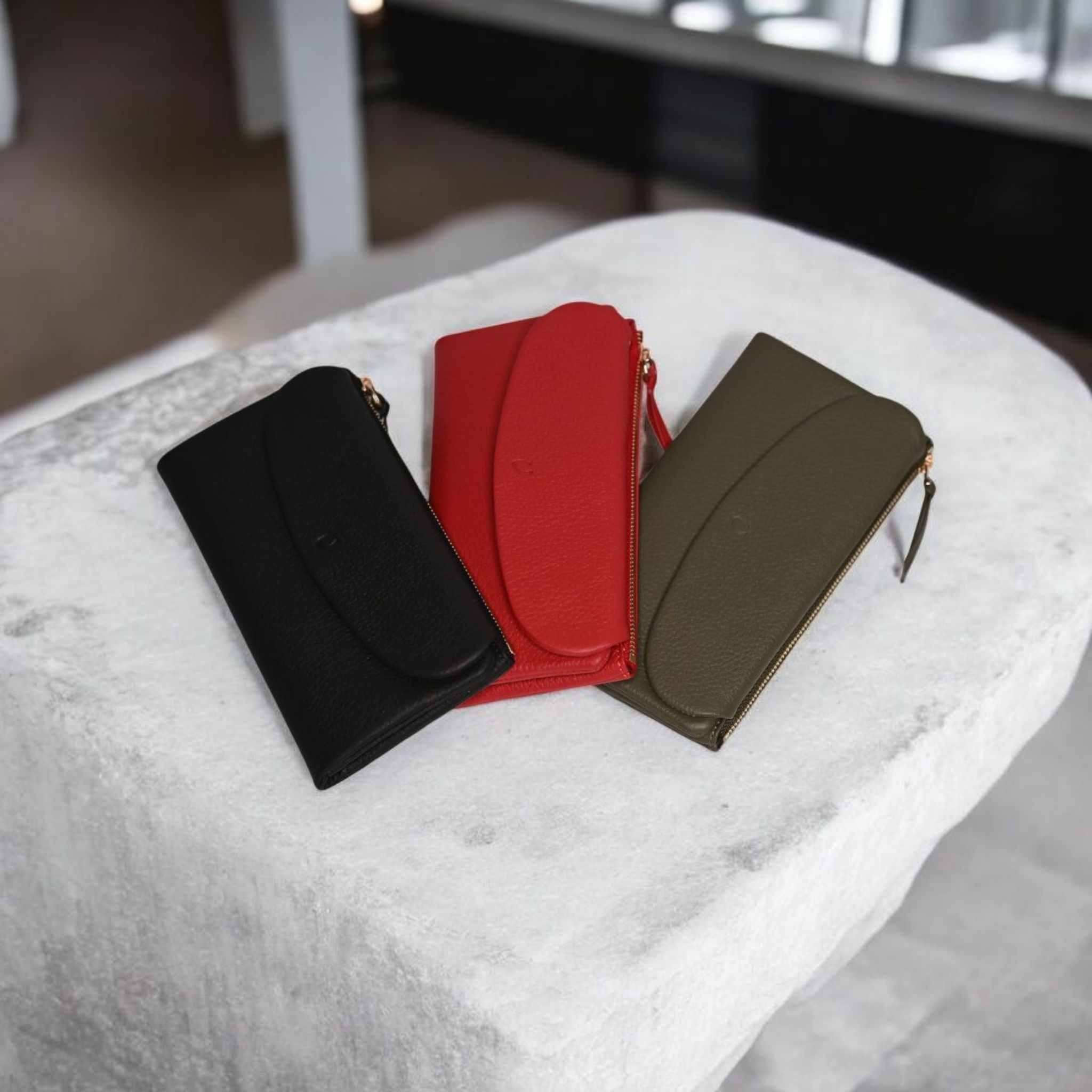 wc01 — women’s leather clutch (black) wc01 — women’s leather clutch (black)