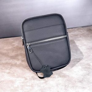 mb08 — men’s black leather shoulder bag (4 zippers)